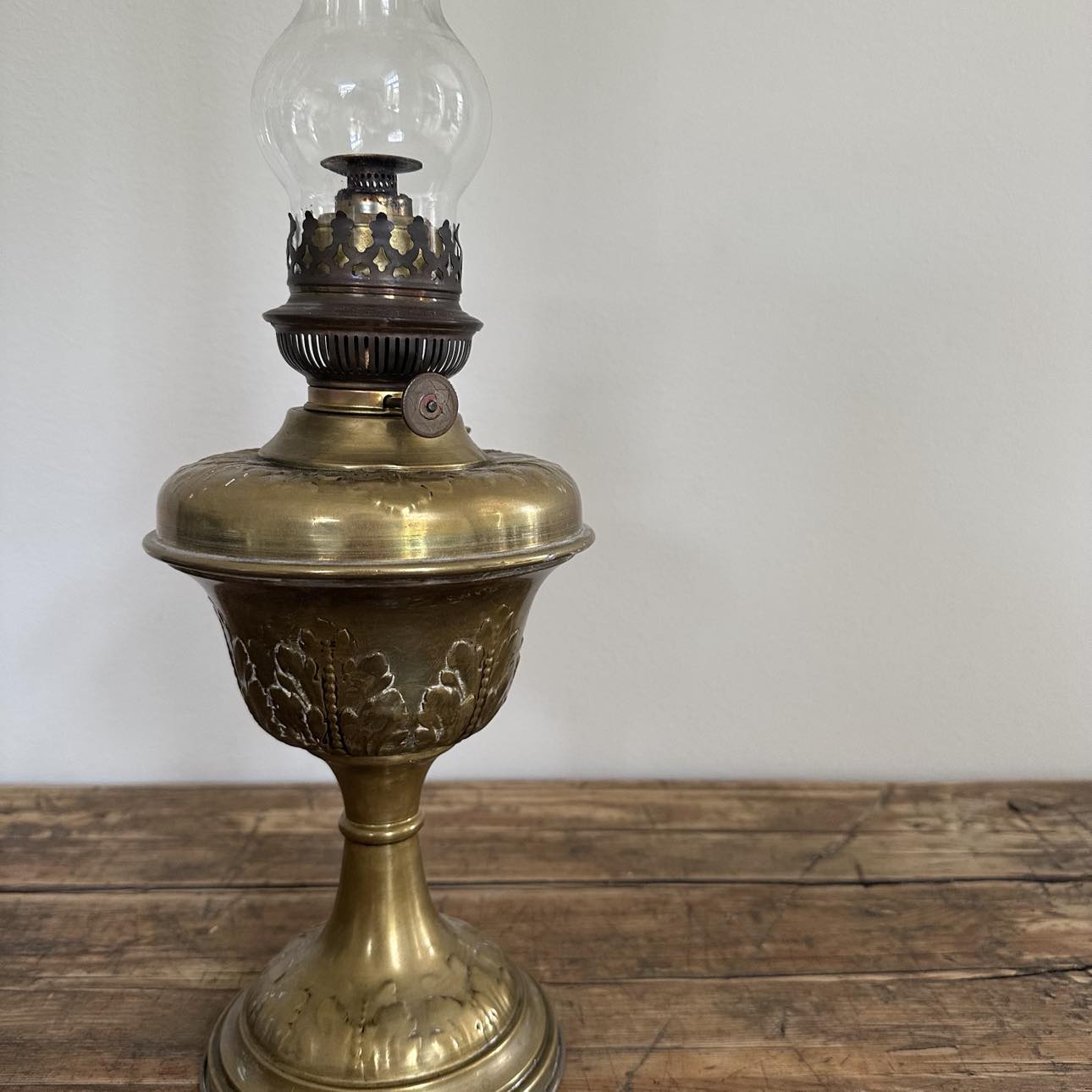 Oil lamp in golden metal