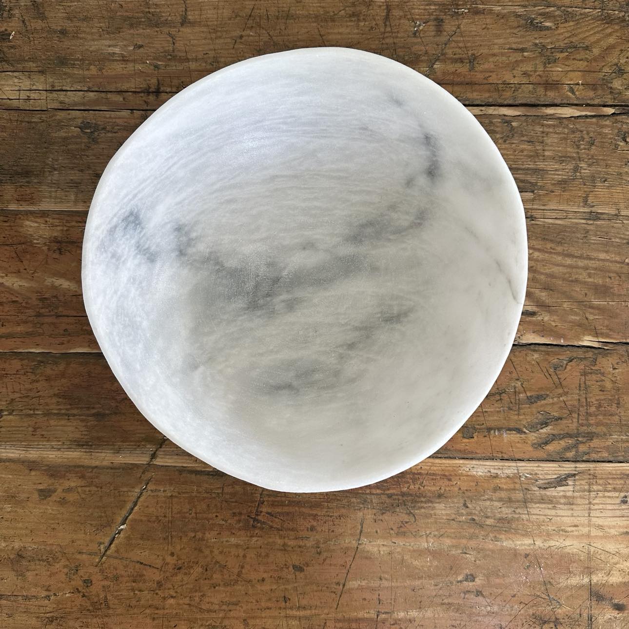 Large bowl arctic white