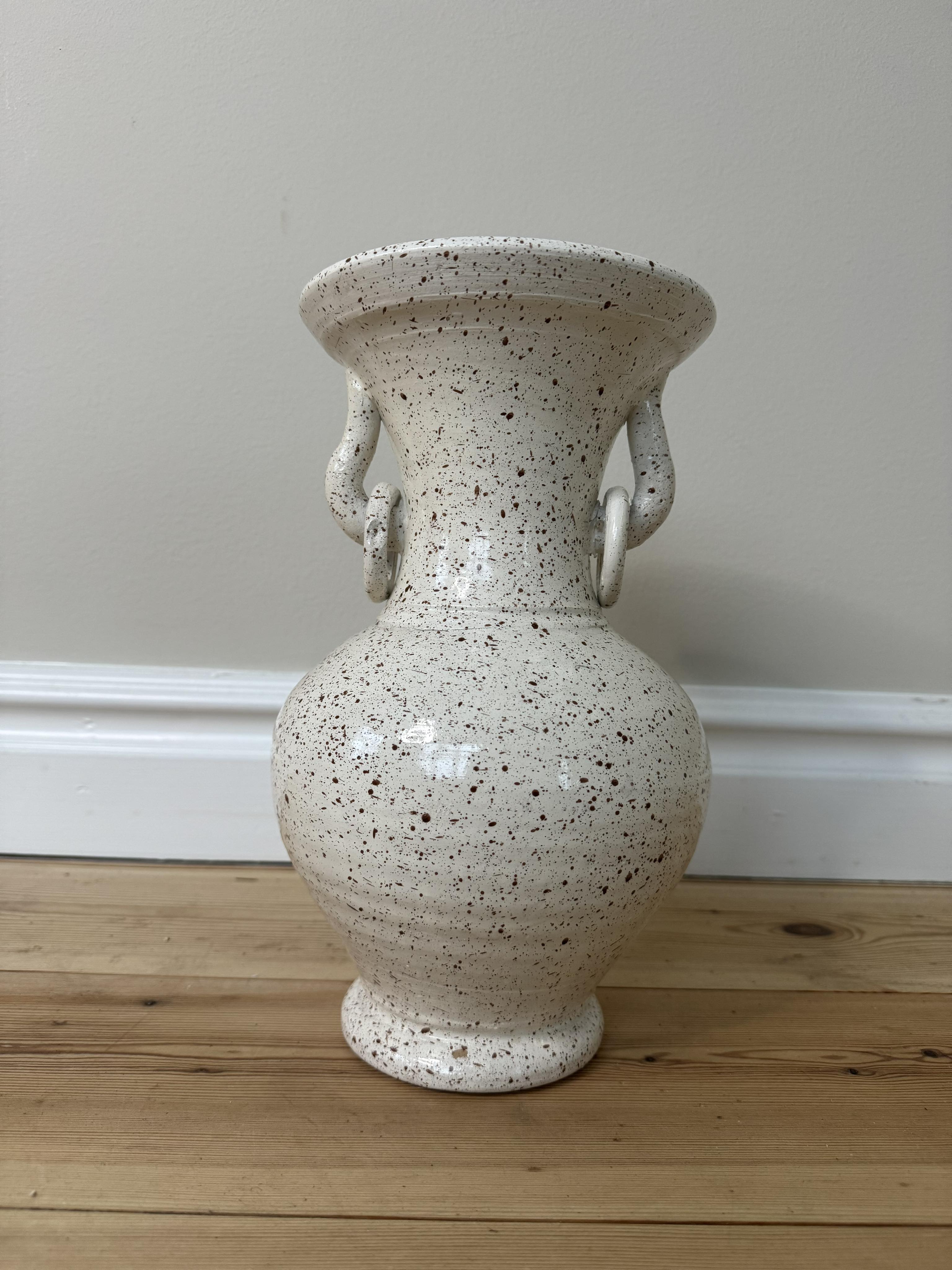 vas i keramik 