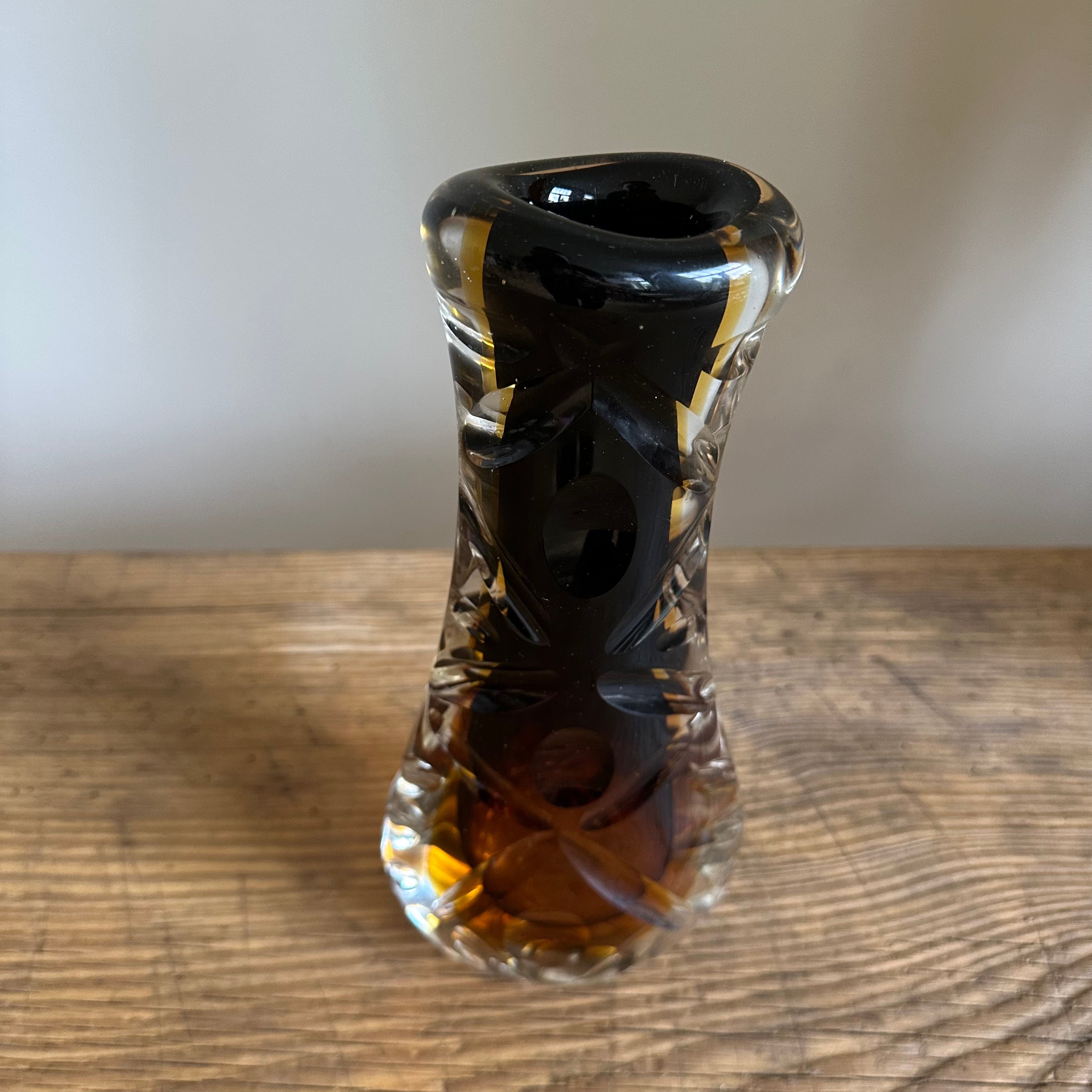 Vase in crystal